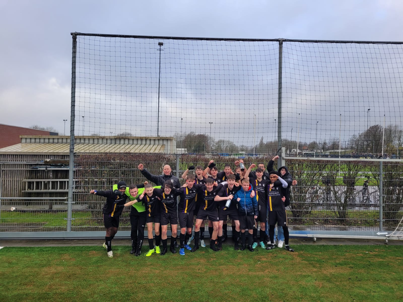 Dubbel Feest bij SJO BDC: JO15-1 en JO19-1 Kampioen!
